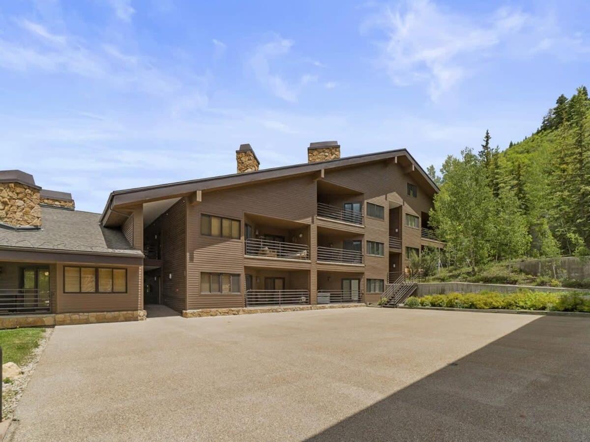 Вилла Gorgeous 1Br Steps From Lifts With Private Hot Tub Парк-Сити Экстерьер фото